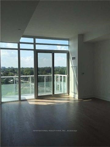1004 - 3018 Yonge Street