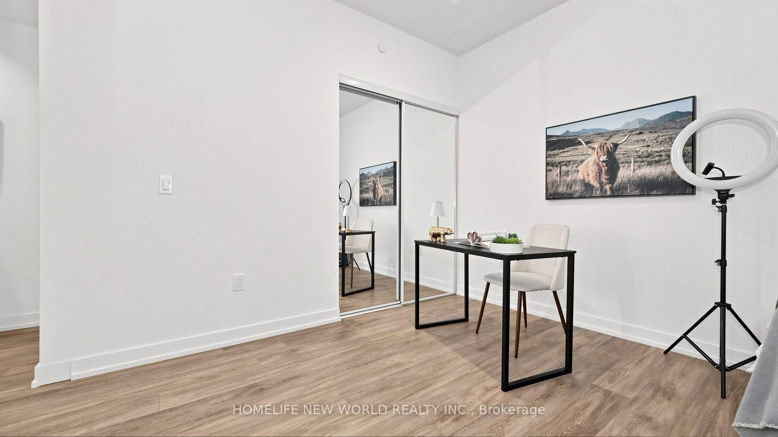 158 Front Street E • #813 • Toronto, ON photo 29