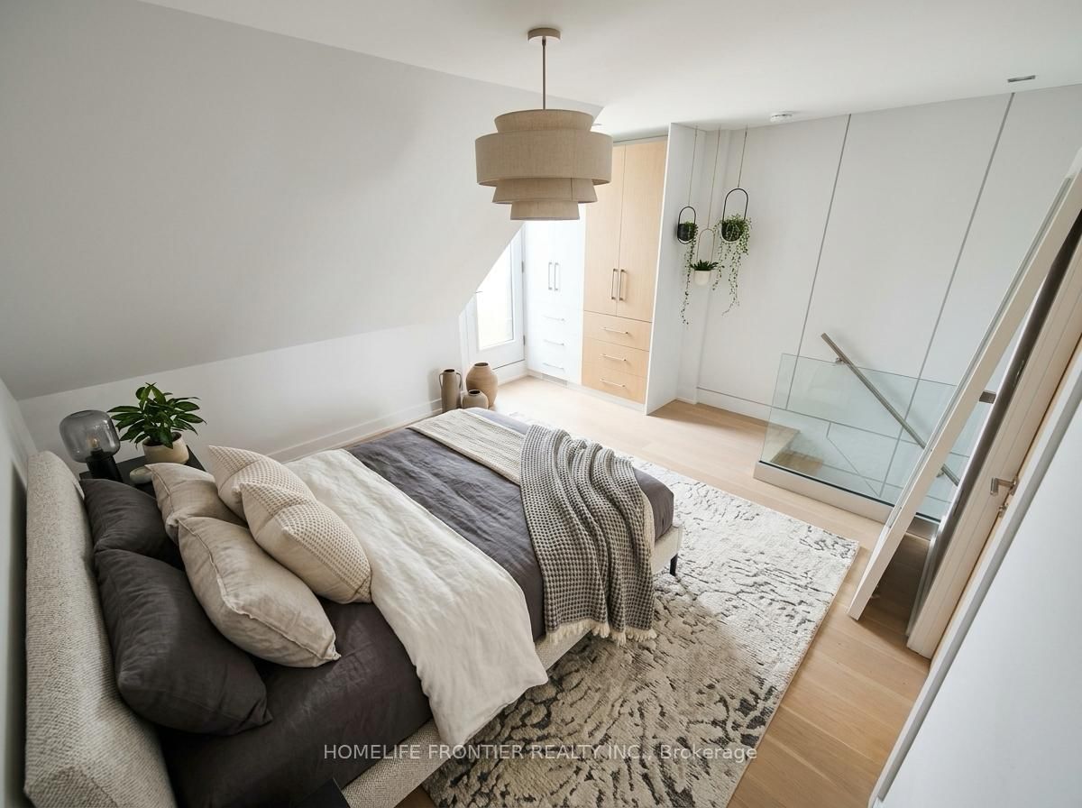 14 Gore Street • Toronto, ON photo 8