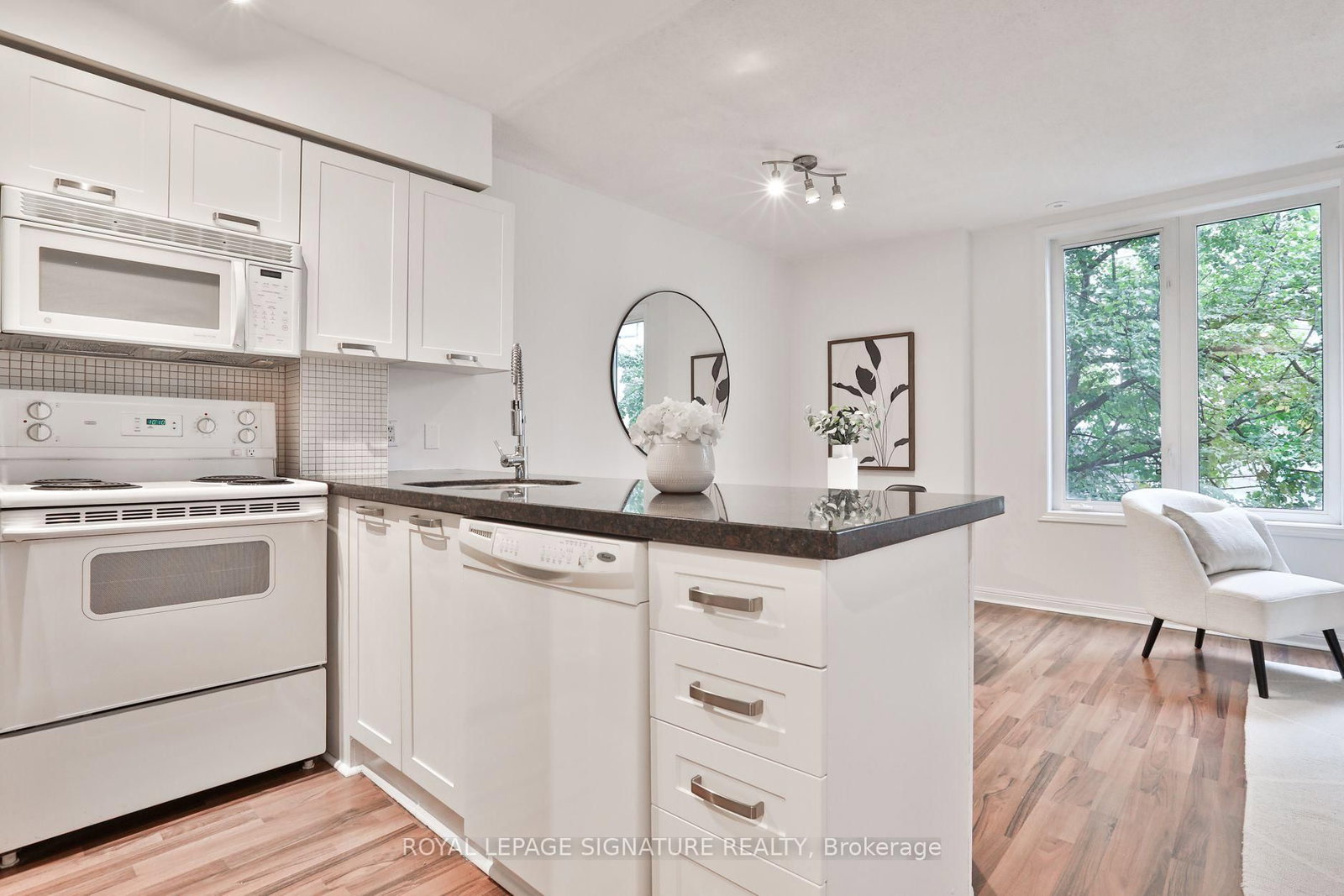 92 Strachan Avenue • #635 • Toronto, ON photo 13