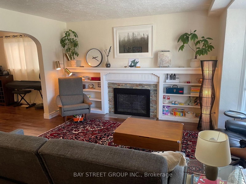 Main & Lower - 48 Braemar Avenue