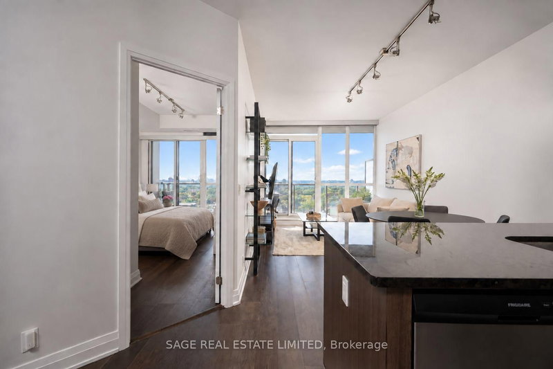 1409 - 530 St Clair Avenue W
