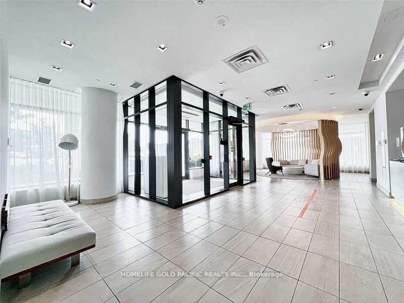 315 - 150 Fairview Mall Drive