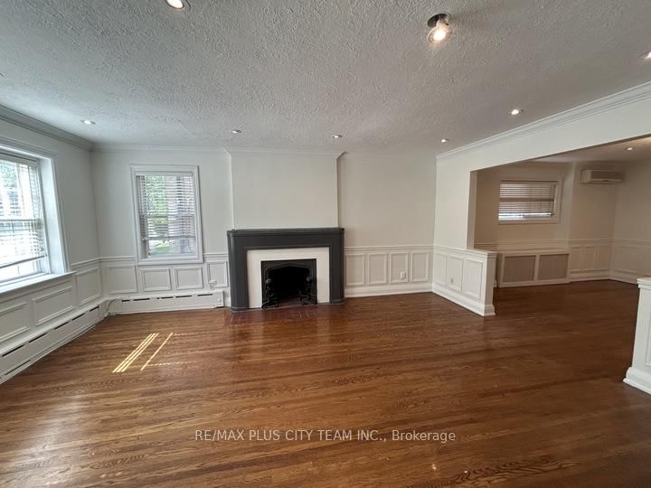 1 - 1745 Bathurst Street