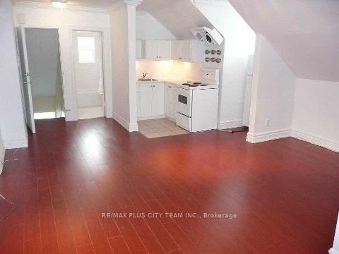 3 - 1745 Bathurst Street
