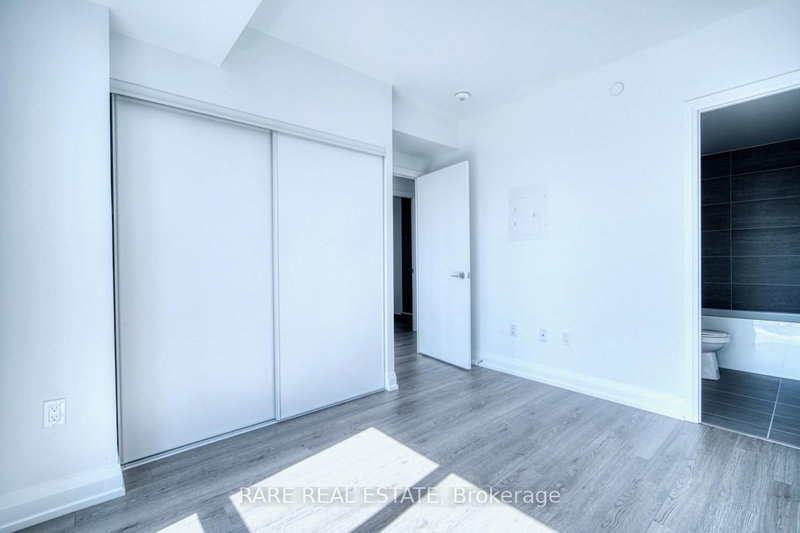 3305 - 77 Mutual Street
