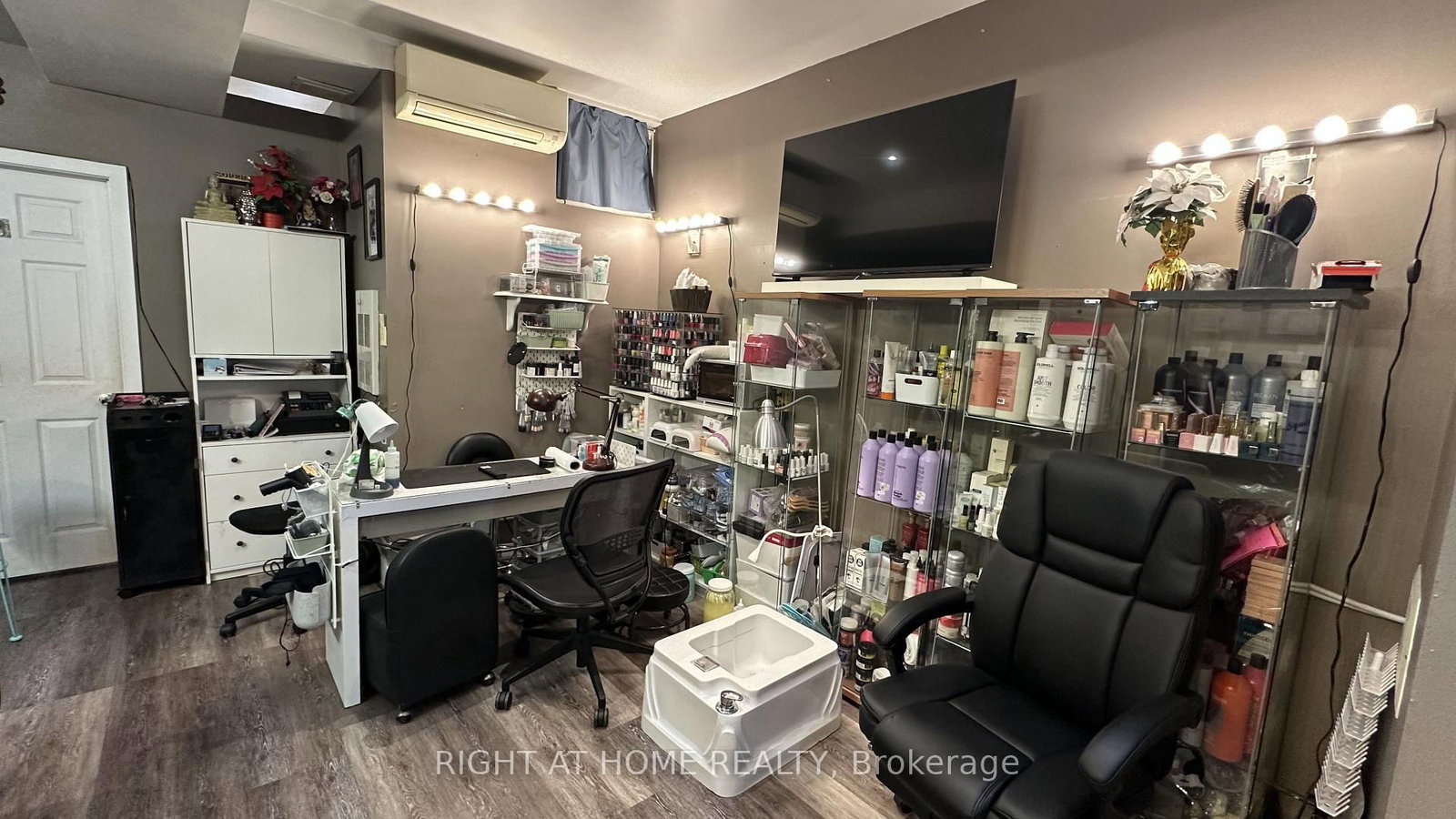 194A Carlton Street • Toronto, ON photo 20