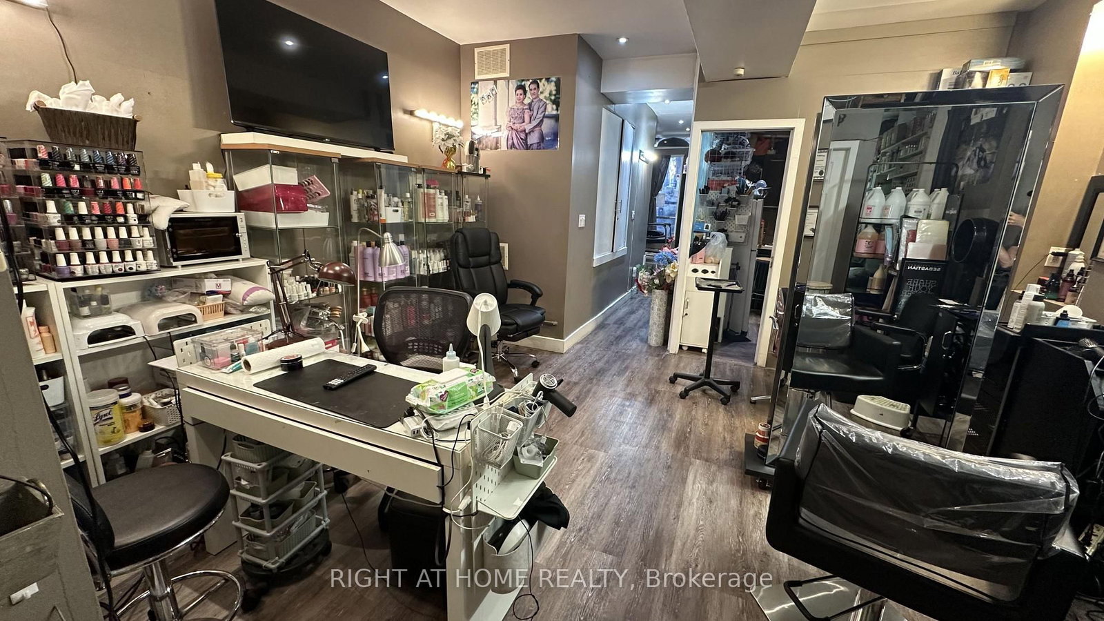 194A Carlton Street • Toronto, ON photo 21