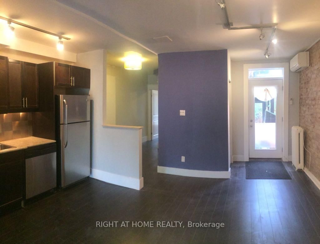 194A Carlton Street • Toronto, ON photo 8