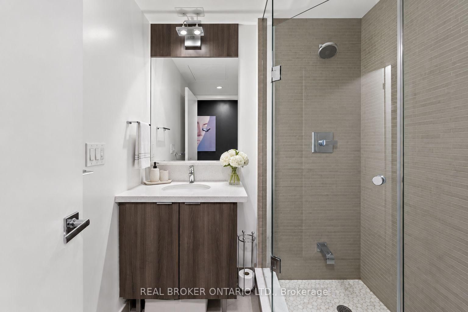 21 Widmer Street • #2002 • Toronto, ON photo 20