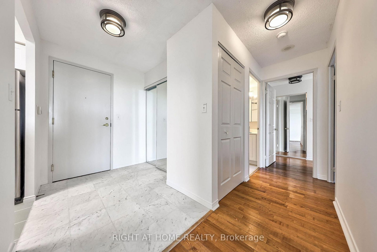 28 Pemberton Avenue • #706 • Toronto, ON photo 22