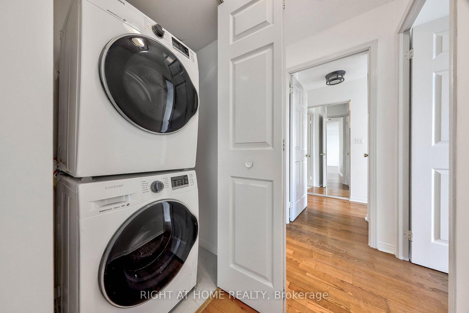 28 Pemberton Avenue • #706 • Toronto, ON photo 23