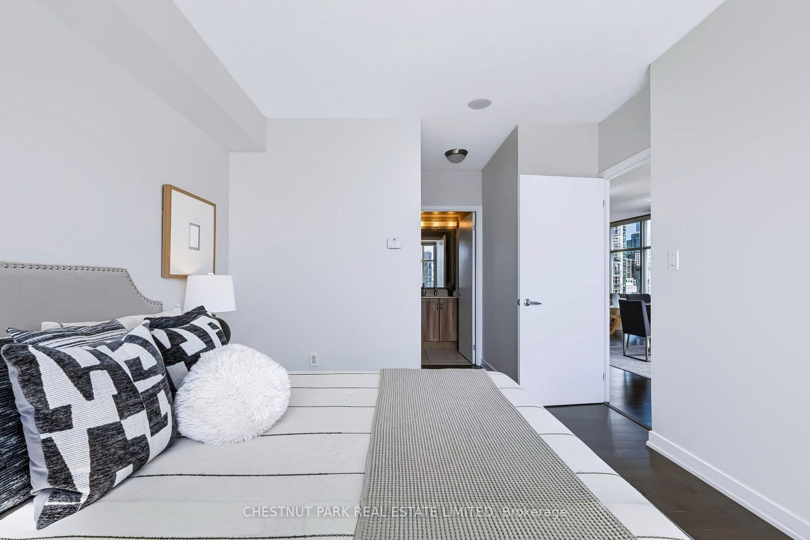 35 Mariner Terrace • #1209 • Toronto, ON photo 17