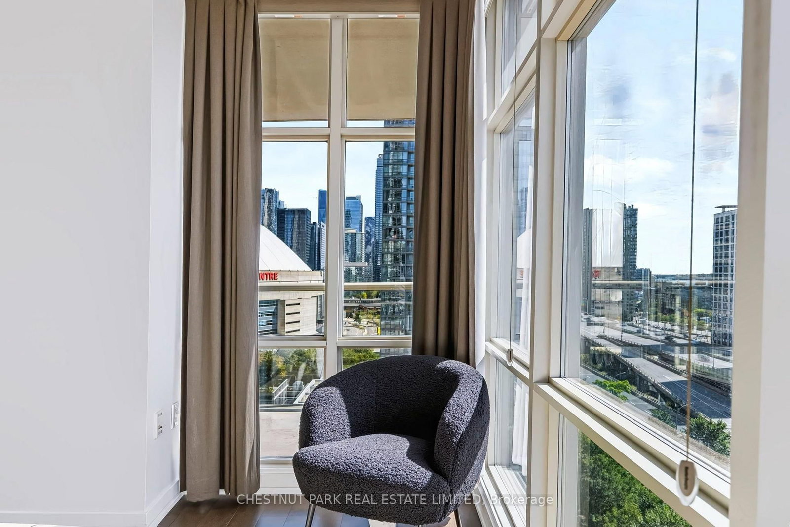 35 Mariner Terrace • #1209 • Toronto, ON photo 19
