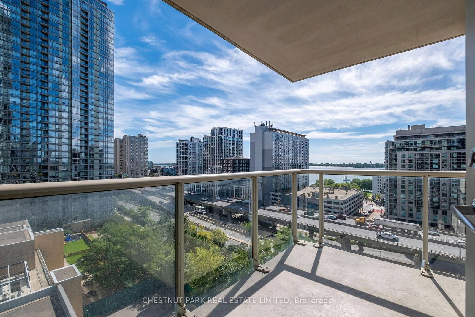 35 Mariner Terrace • #1209 • Toronto, ON photo 33