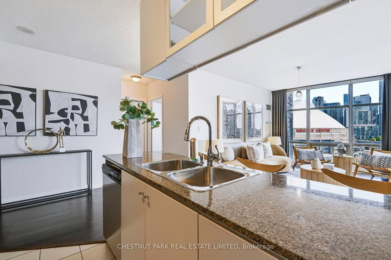 35 Mariner Terrace • #1209 • Toronto, ON photo 8