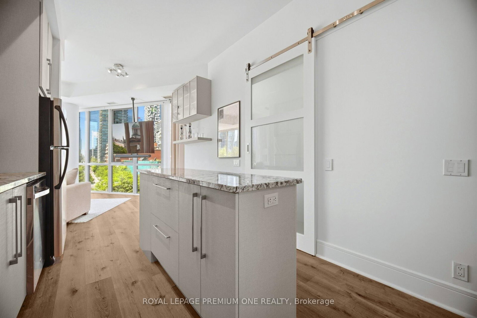 112 George Street • #S430 • Toronto, ON photo 10