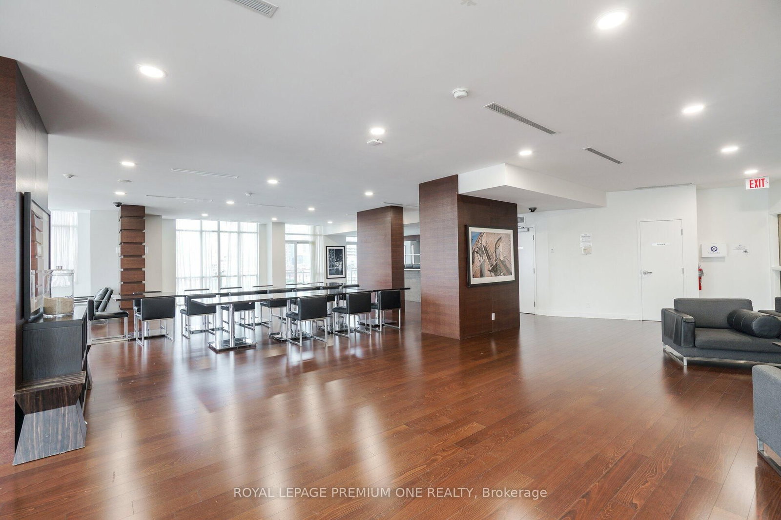 112 George Street • #S430 • Toronto, ON photo 32