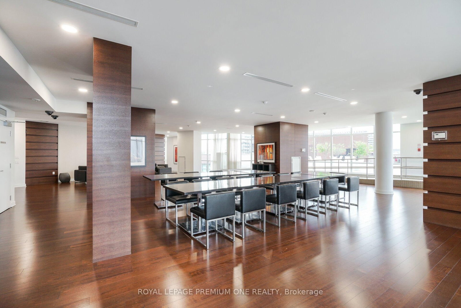112 George Street • #S430 • Toronto, ON photo 33