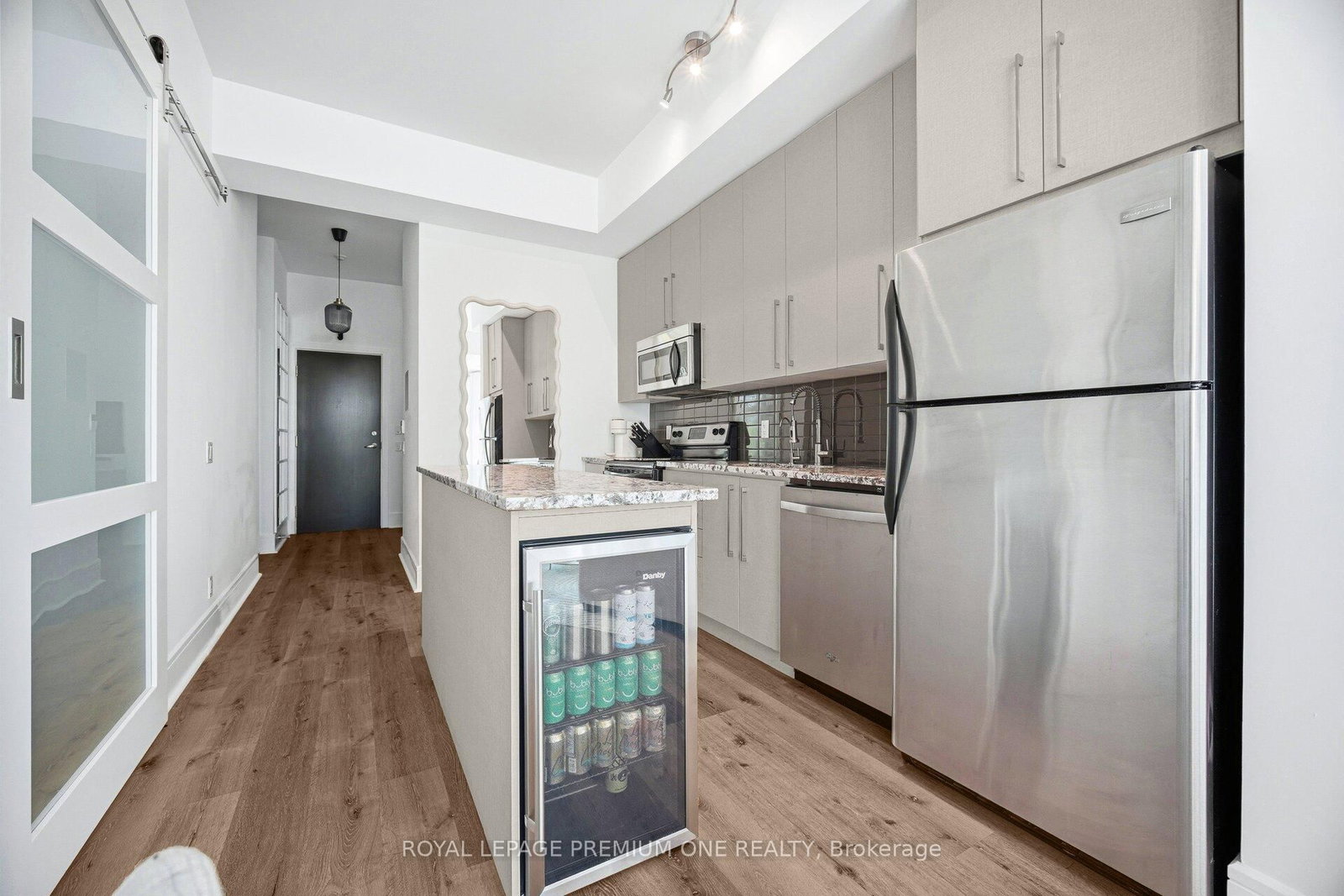 112 George Street • #S430 • Toronto, ON photo 8