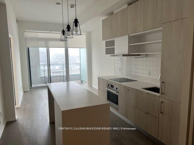 1030 - 8 Hillsdale Avenue