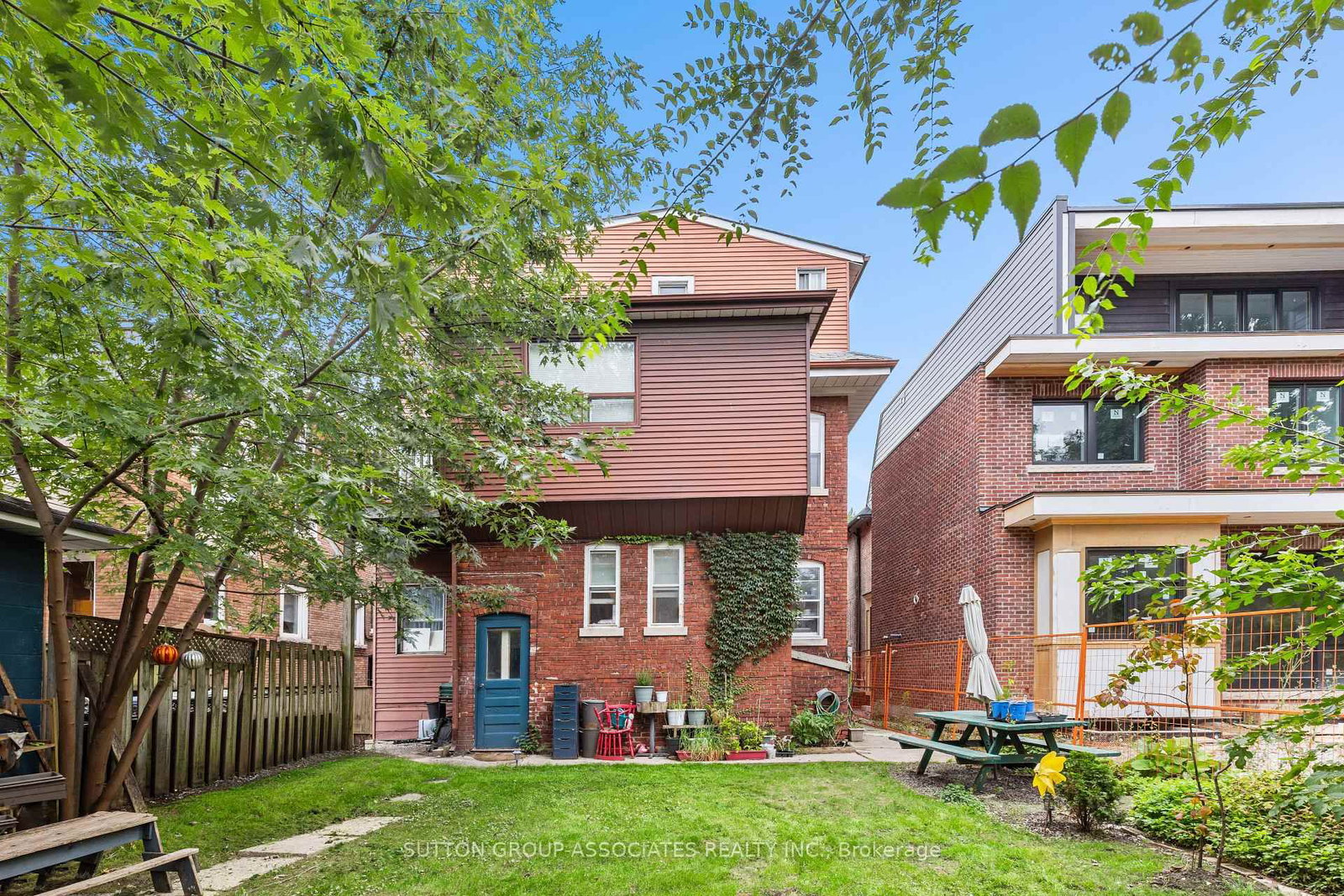 415 Brunswick Avenue • Toronto, ON photo 18