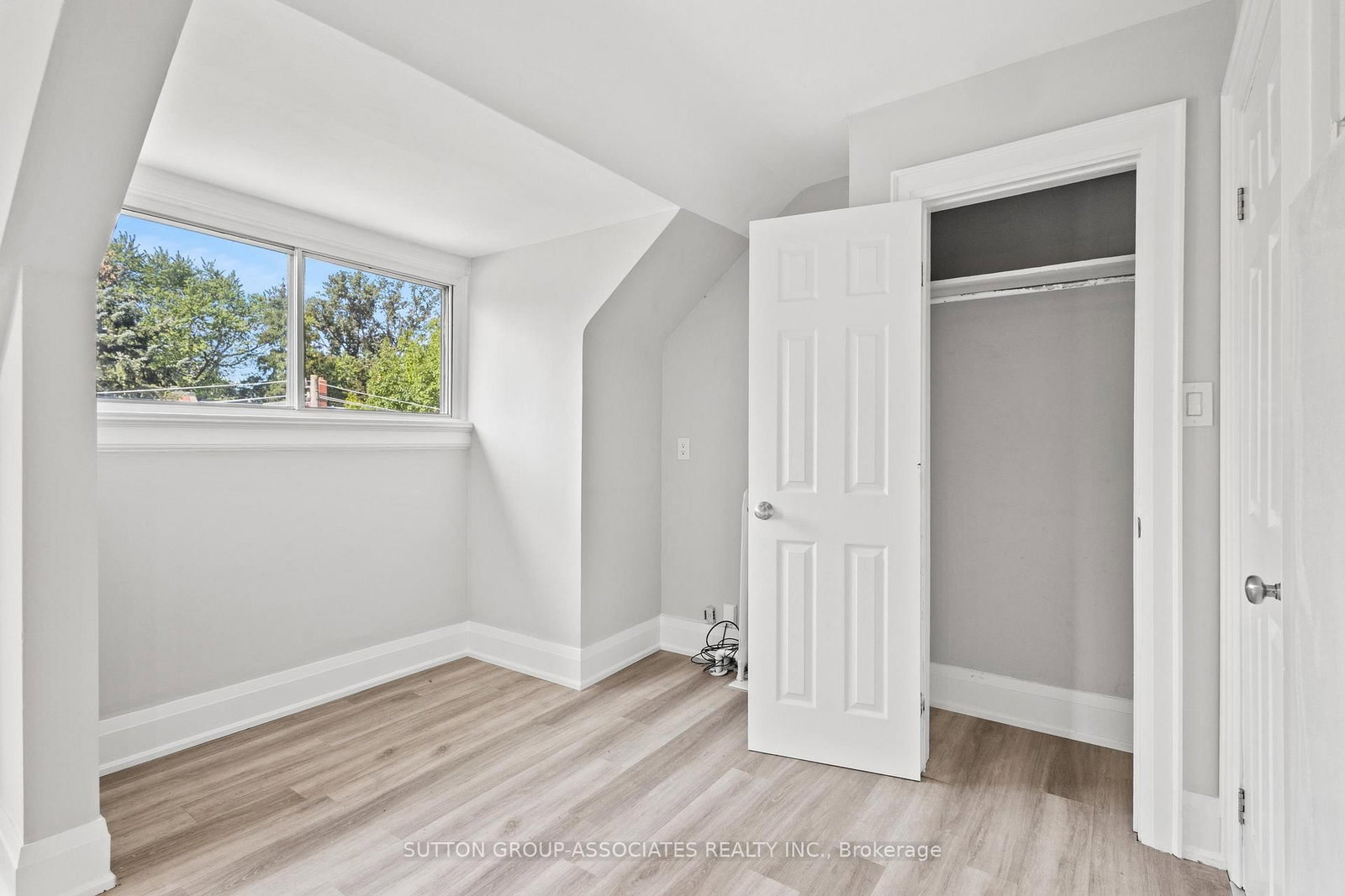 415 Brunswick Avenue • Toronto, ON photo 9