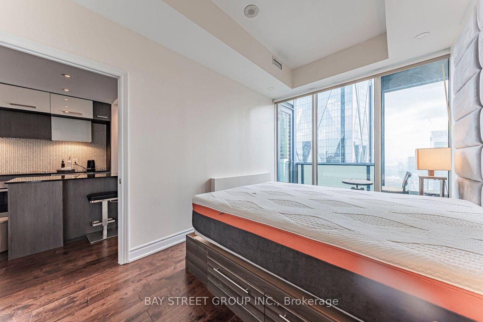8 The Esplanade • #5403 • Toronto, ON photo 24