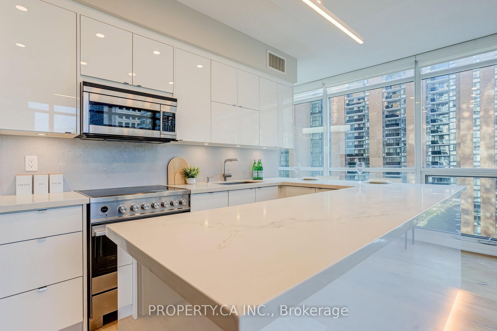 1121 Bay Street • #904 • Toronto, ON photo 11