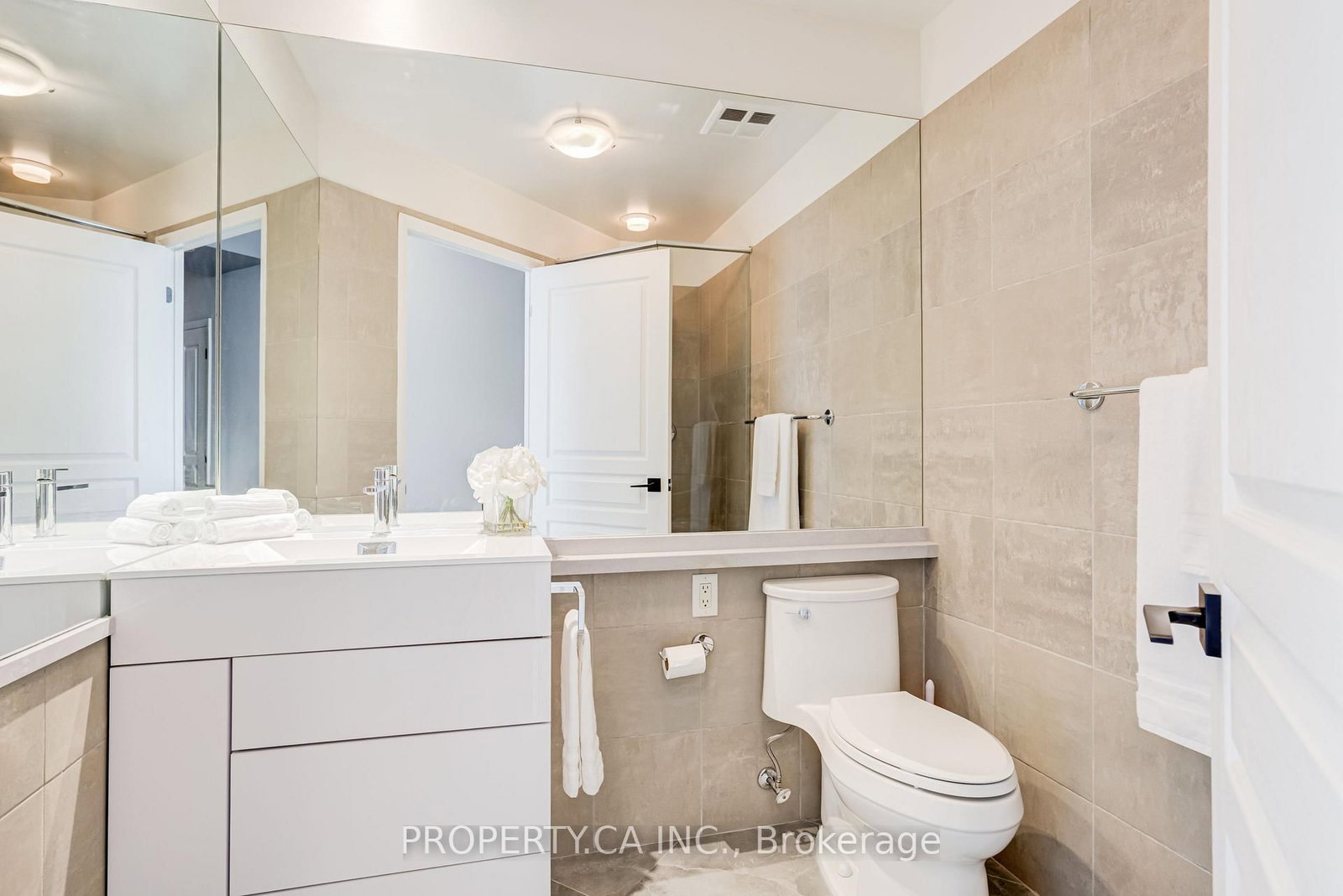 1121 Bay Street • #904 • Toronto, ON photo 20