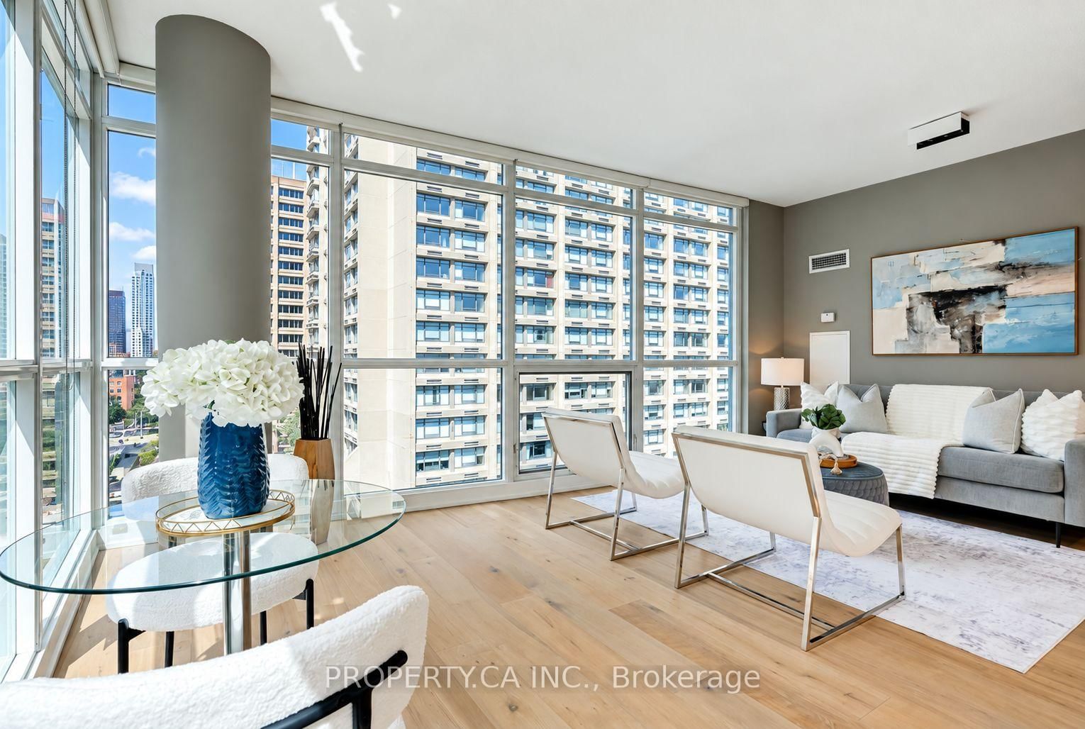 1121 Bay Street • #904 • Toronto, ON photo 4