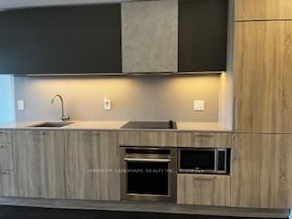 720 - 19 Western Battery Road N