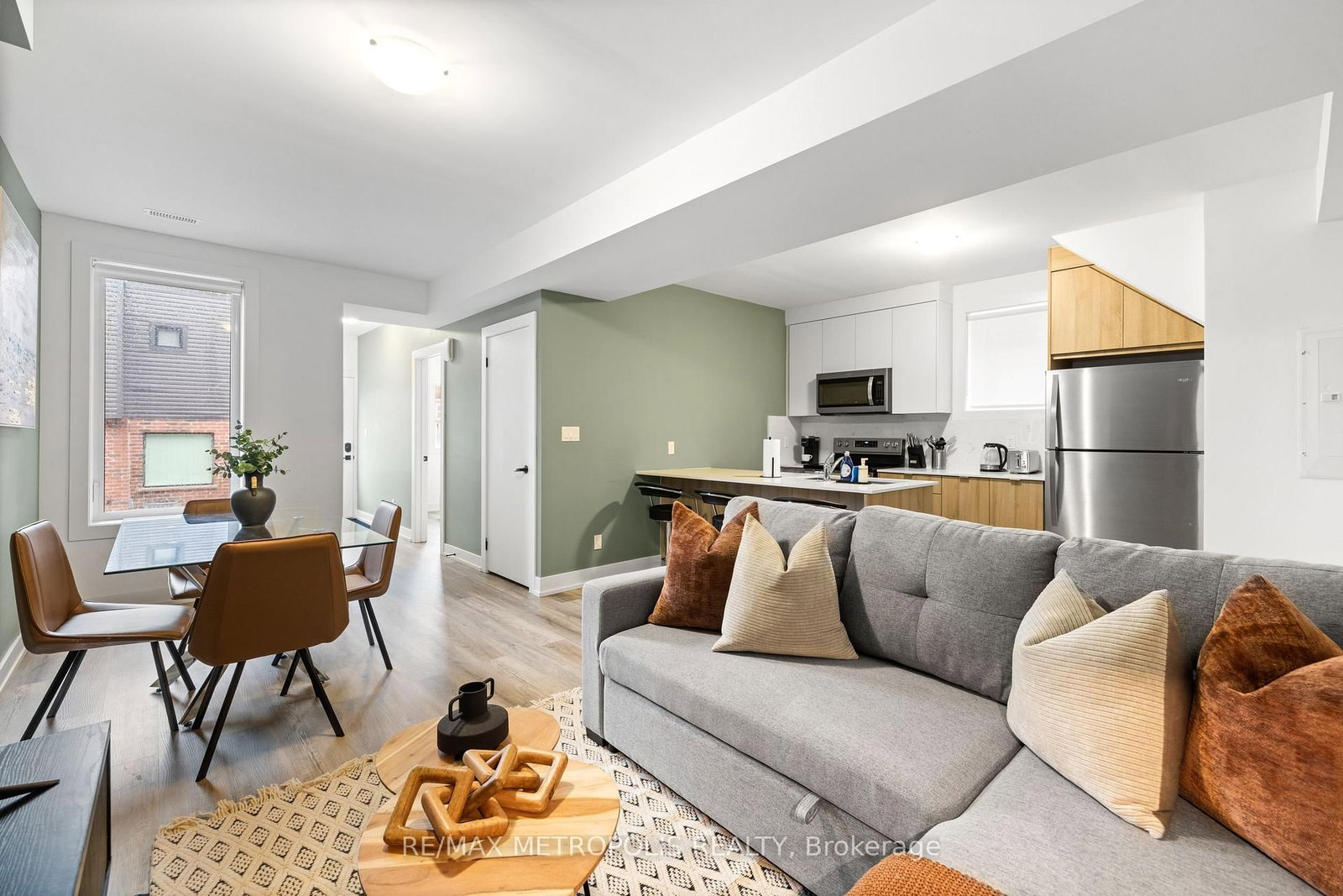 447 Lansdowne Avenue • Toronto, ON photo 13