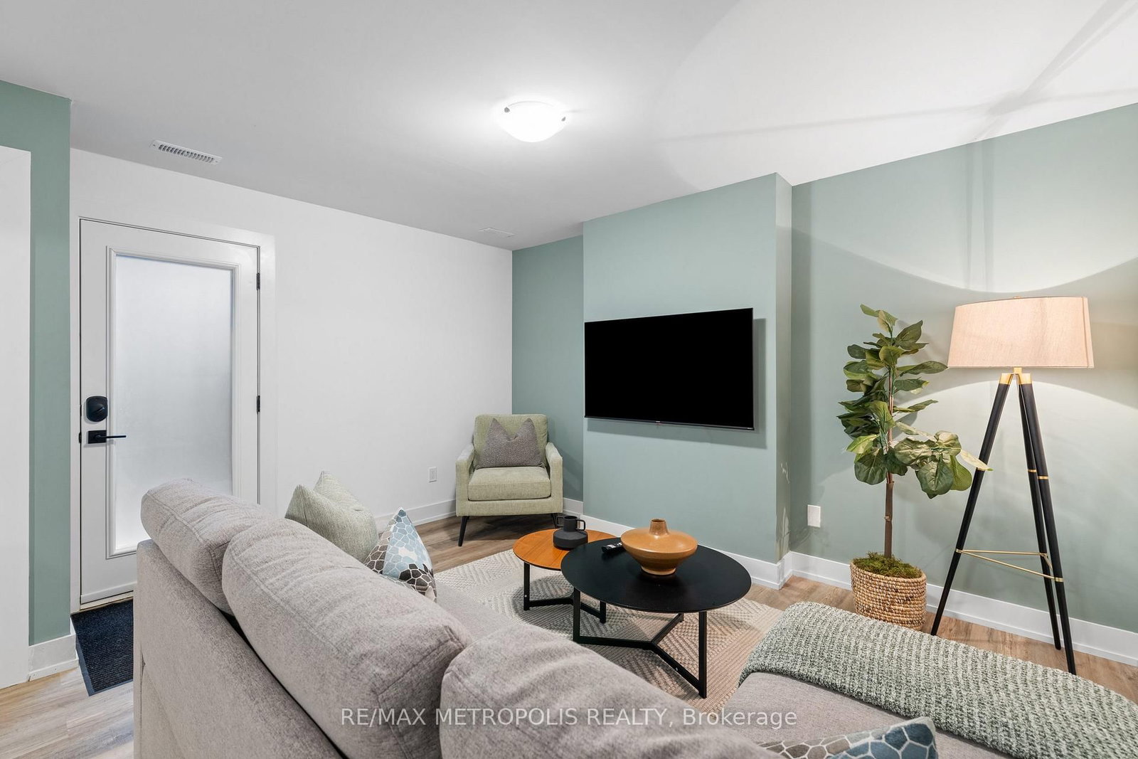 447 Lansdowne Avenue • Toronto, ON photo 23