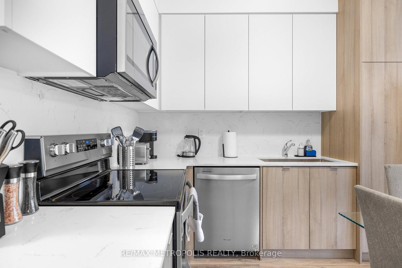 449 Lansdowne Avenue • Toronto, ON photo 15