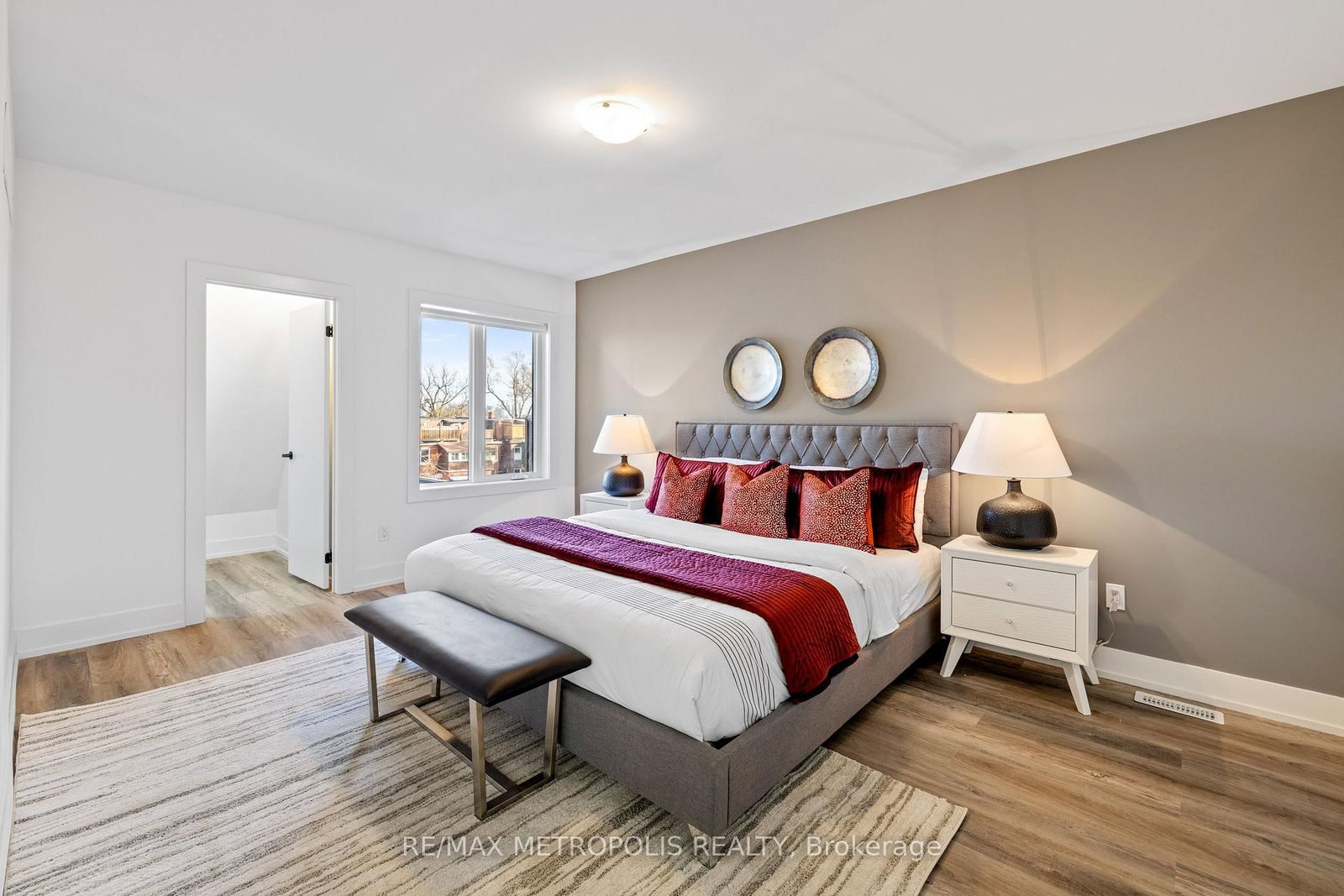 449 Lansdowne Avenue • Toronto, ON photo 6