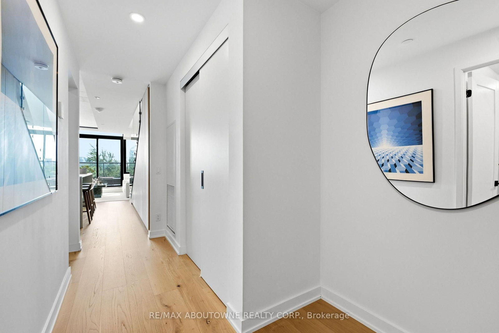 899 College Street • #PH618 • Toronto, ON photo 5