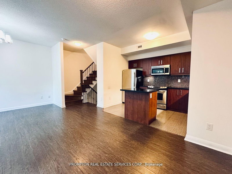 Th10 - 19 Anndale Drive