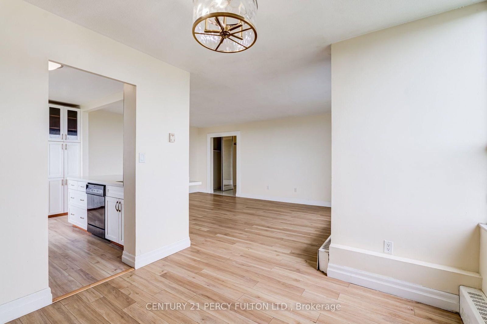 5 Vicora Linkway • ##614 • Toronto, ON photo 12