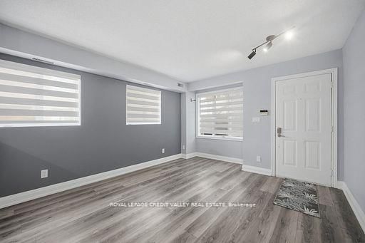 TH53 - 208 Niagara Street