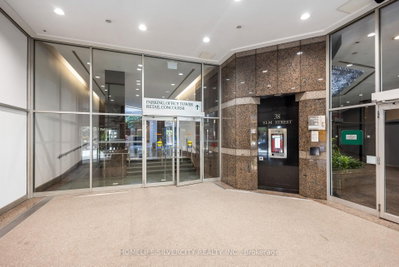 3113-38 Elm Street, Toronto, ON, photo 4
