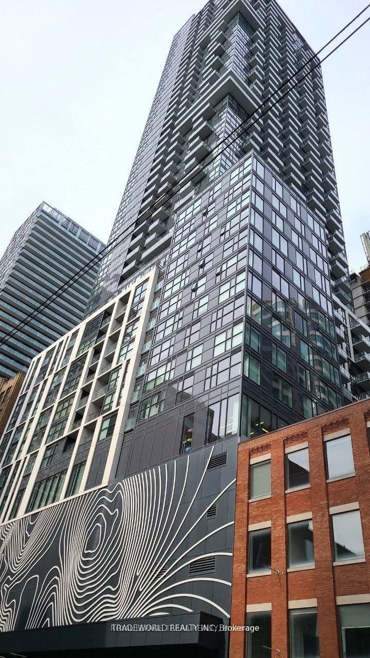 4212 - 87 Peter Street