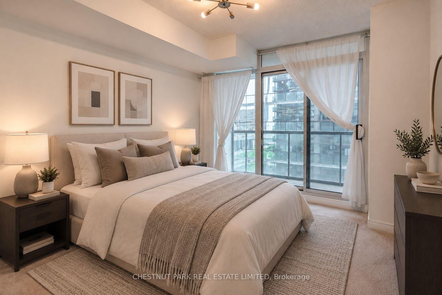 30 Grand Trunk Crescent • #1008 • Toronto, ON photo 16