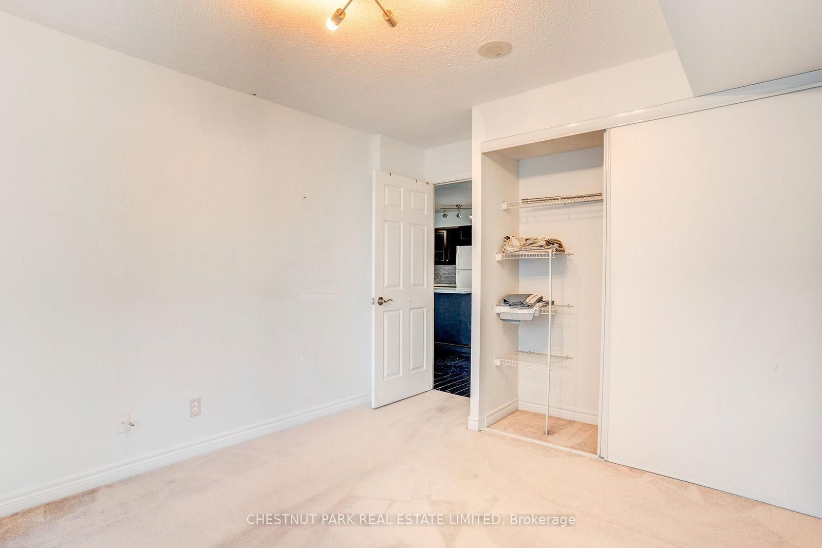 30 Grand Trunk Crescent • #1008 • Toronto, ON photo 18