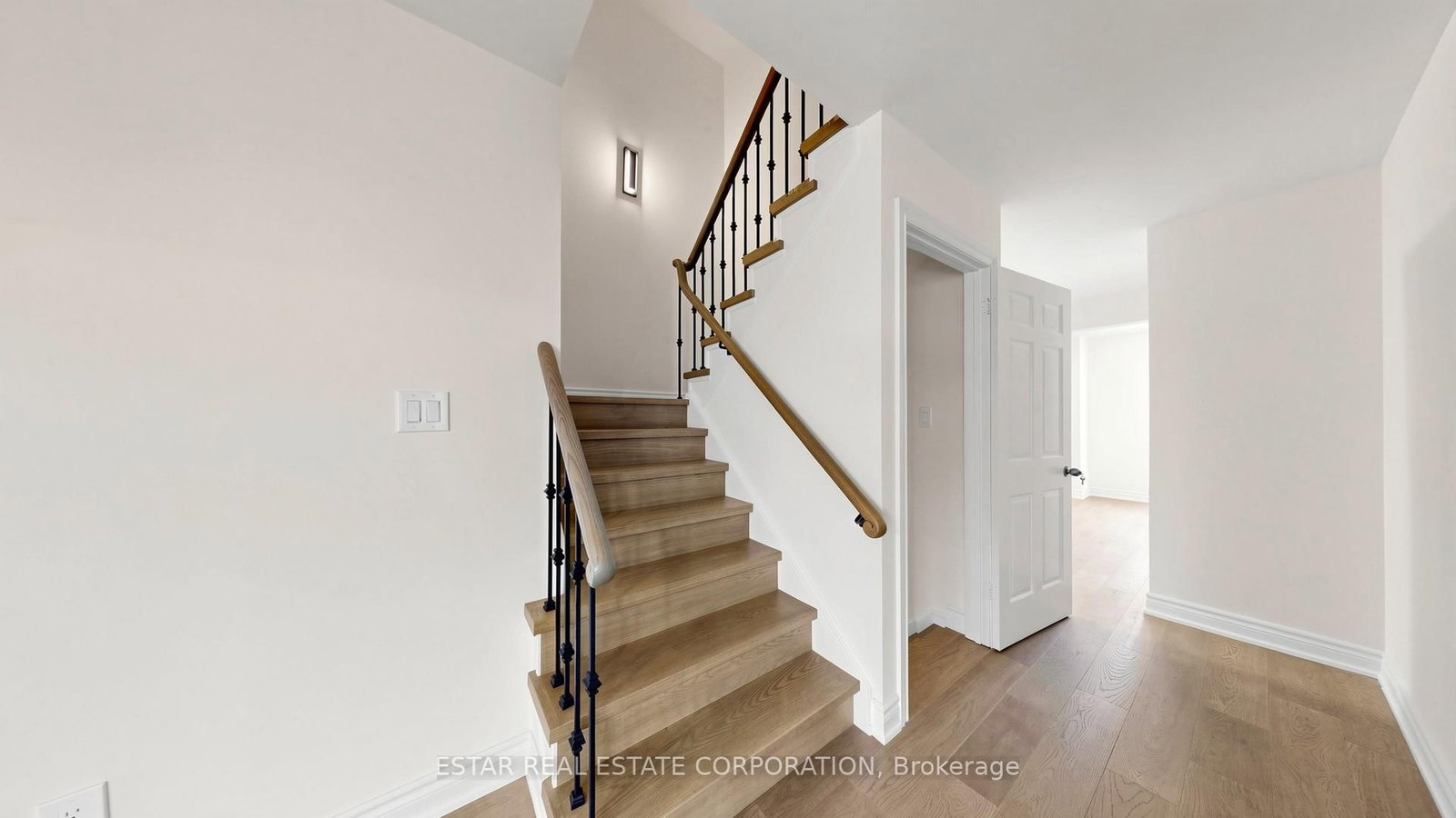 91 Whitehorn Crescent • Toronto, ON photo 17