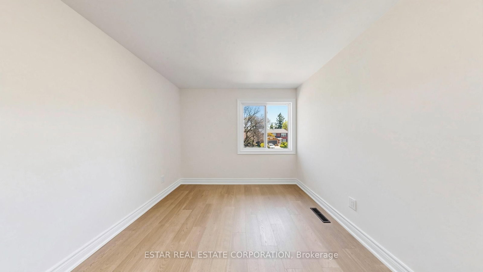 91 Whitehorn Crescent • Toronto, ON photo 27