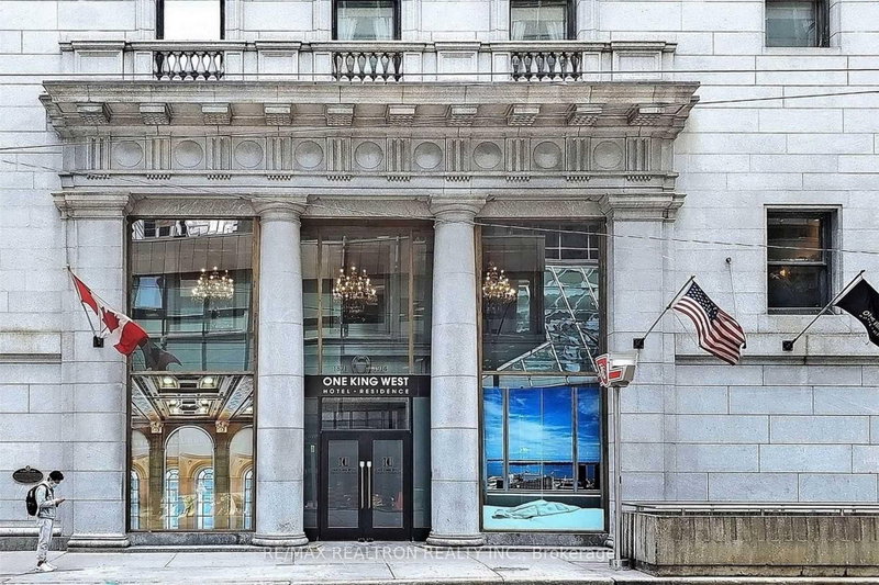 1809 - 1 King Street W