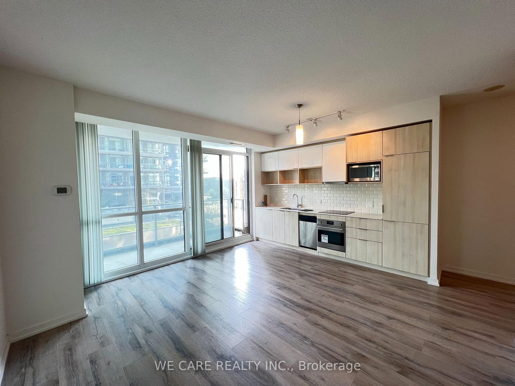 305 - 52 Forest Manor Road 5