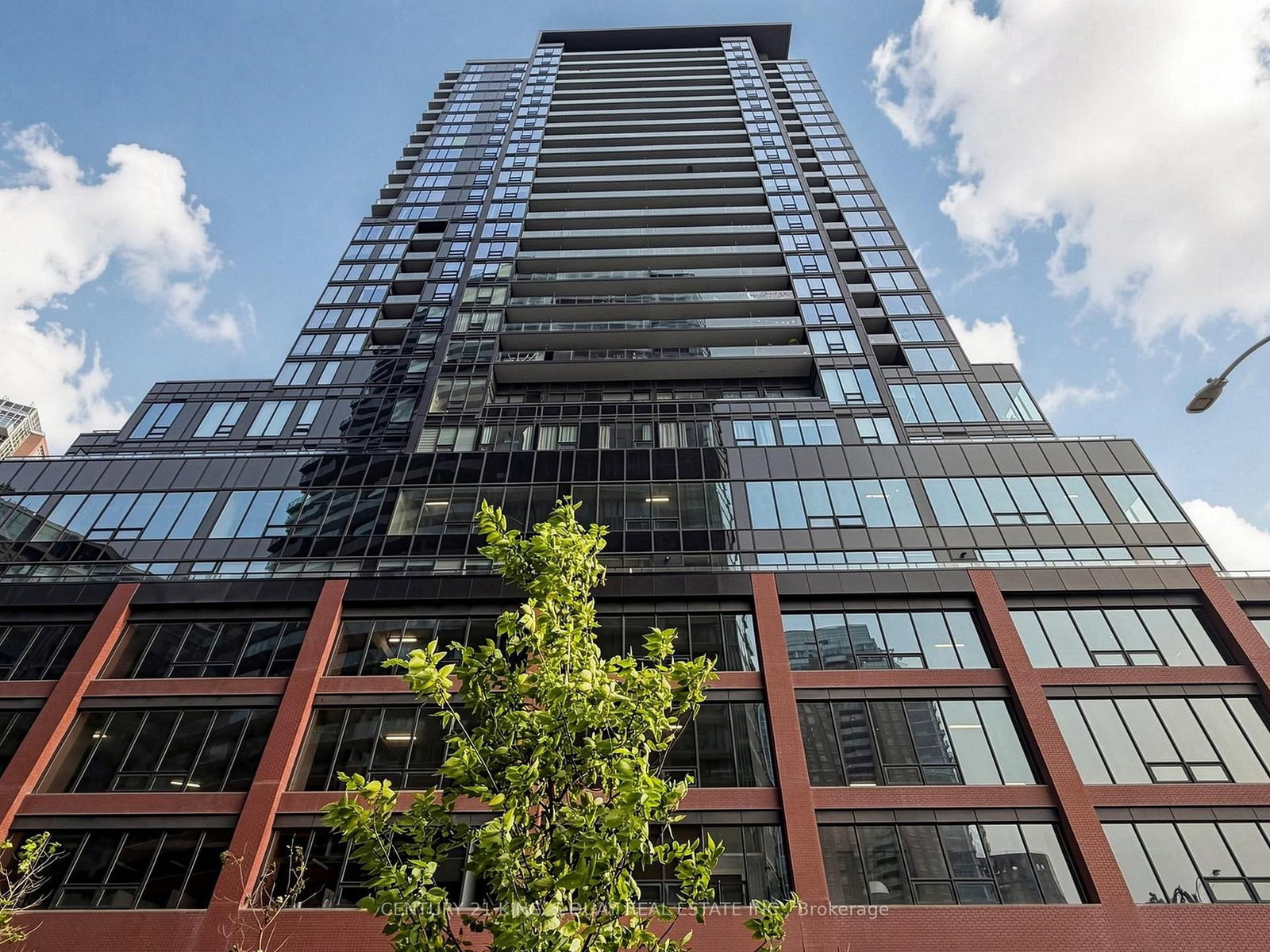 135 East Liberty Street • #2408 • Toronto, ON photo 3