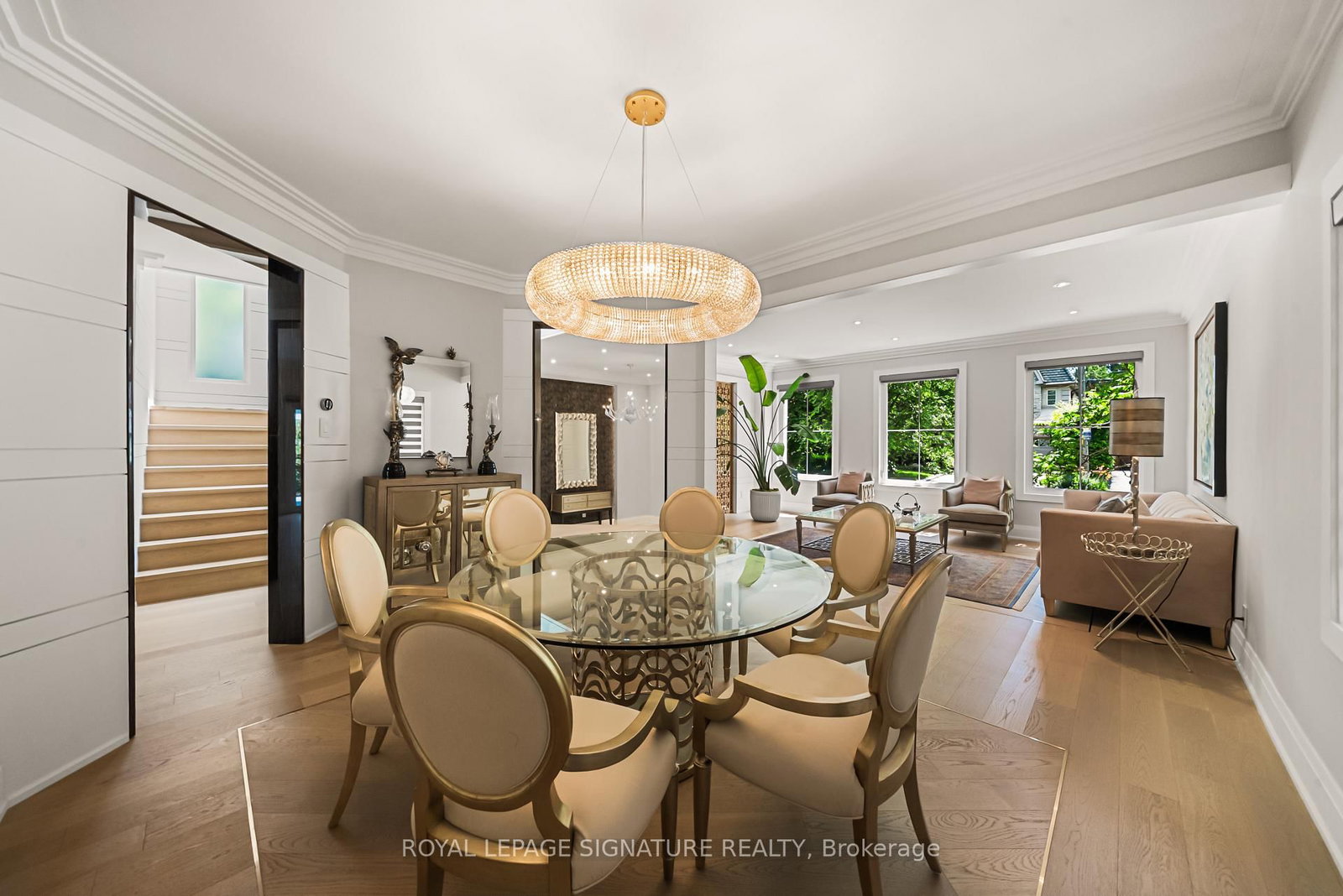 492 Old Orchard Grove • Toronto, ON photo 10